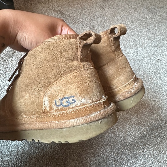 Men’s Uggs - Picture 4 of 5